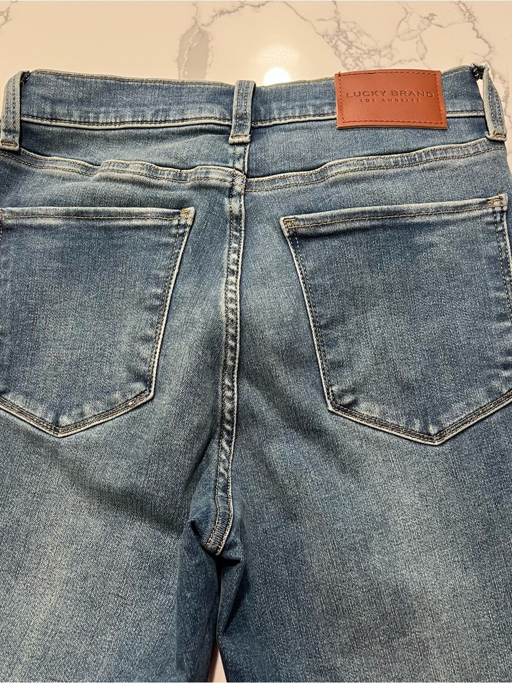 Women’s LUCKY BRAND -STEVIE High Rise Flare Jeans Size 8/29 R. ❤️*Price is firm* - Picture 13 of 16
